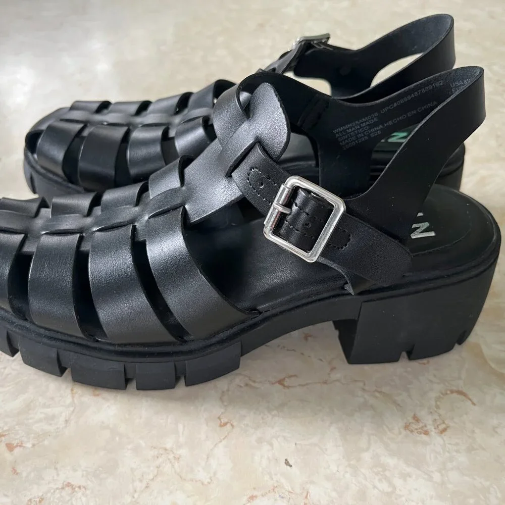 NWOB Madden NYC Sz 8.5 Genesis Fisherman Block Heel Sandals in Black - Picture 3 of 10